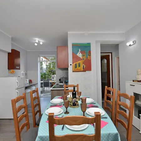 Darko Apartamento Ičići